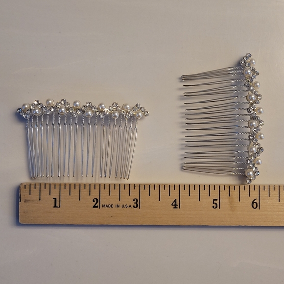 Pair of Hair Comb Faux Pearls & Crystals On Silver-tone Metal - Picture 11 of 13